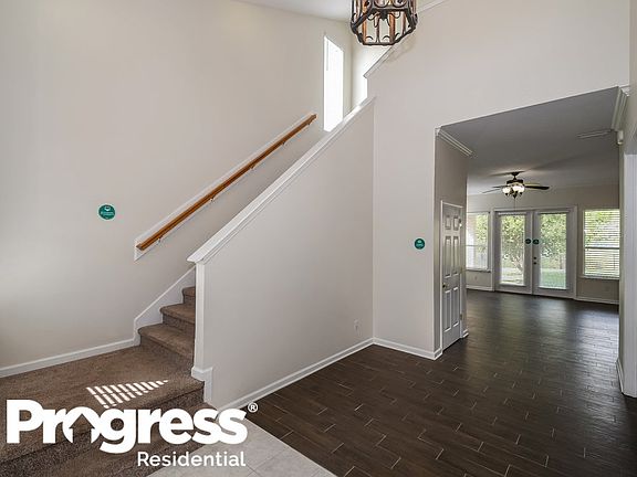 4th image of 13680 Devan Lee Dr E