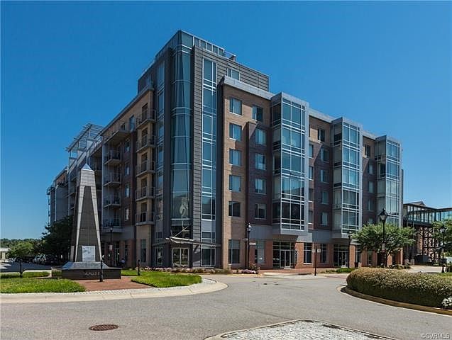 210 Rock Building