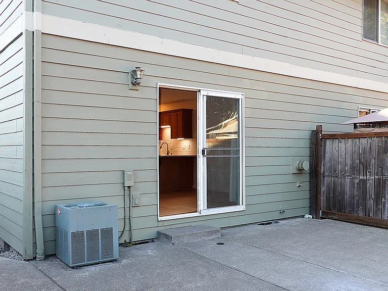 7710 SE Clackamas St — Photo 29