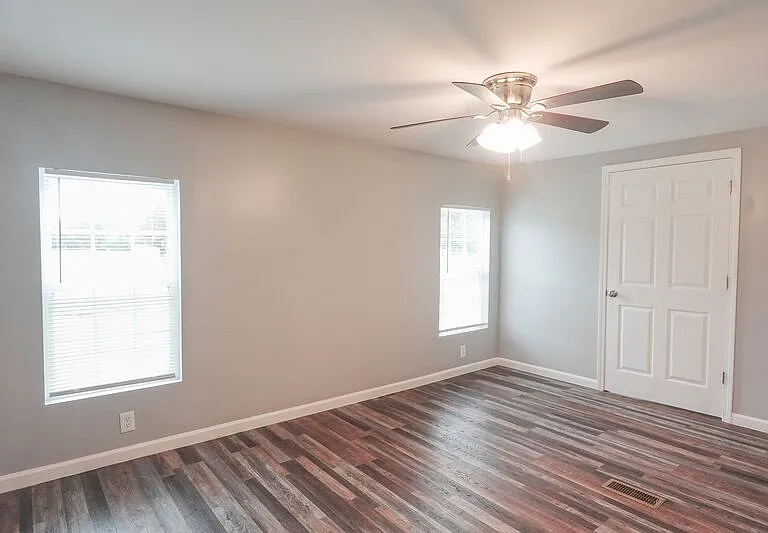 55 Peachtree Dr — Photo 11