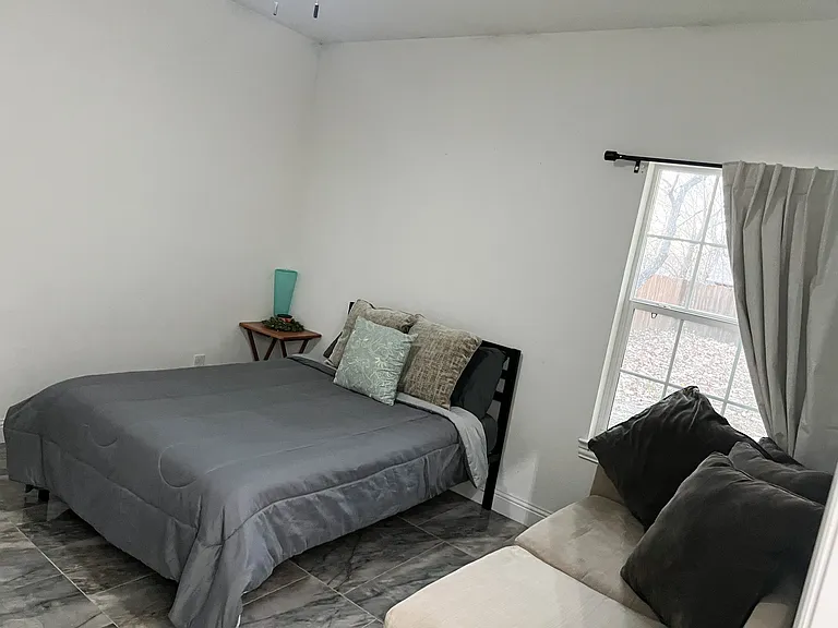 4943 Bernal Dr — Photo 22