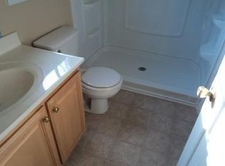 2 Indian Cir, Taylors, SC 29687