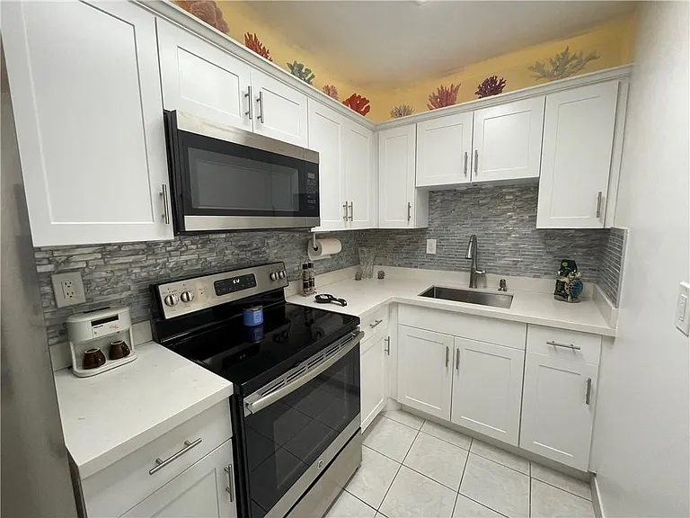 720 Orton Ave #404 — Photo 21