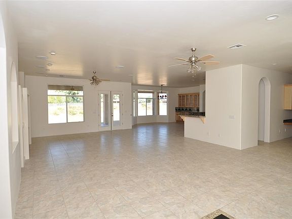 3rd image of 6318 N 175TH Avenue
