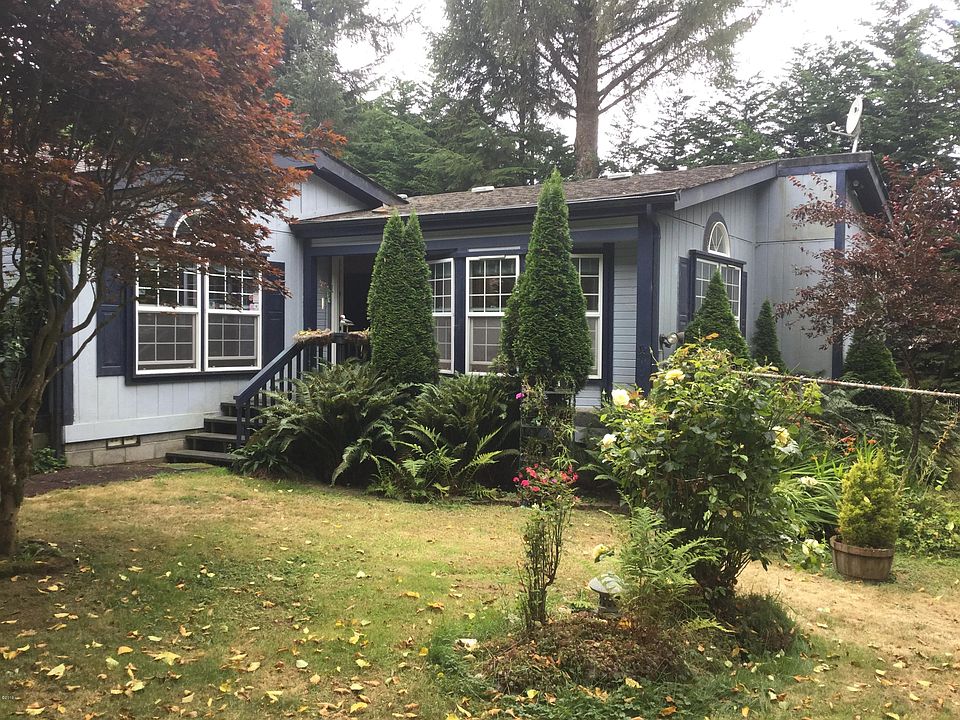 1st image of 12155 NE Coos St