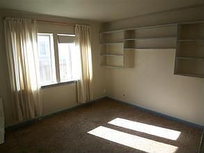 3rd image of 1744 W Roselawn Ave