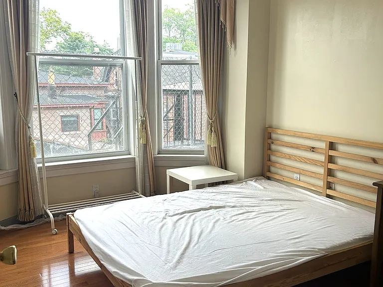 71 Whitney Ave #4 — Photo 8