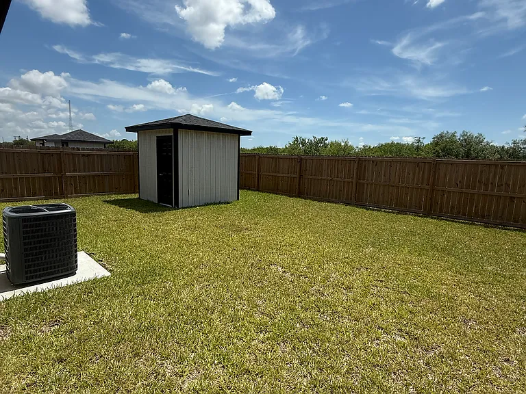 1373 Daytona Bch — Photo 16