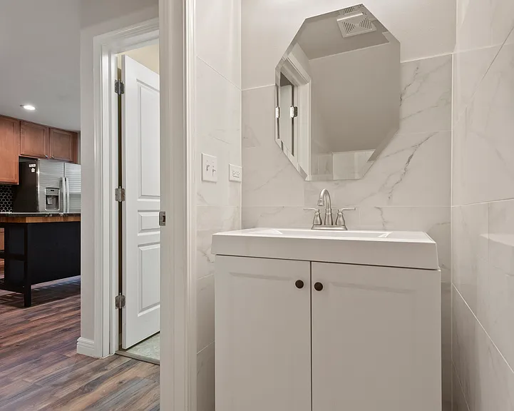 464 Valentine Way — Photo 13