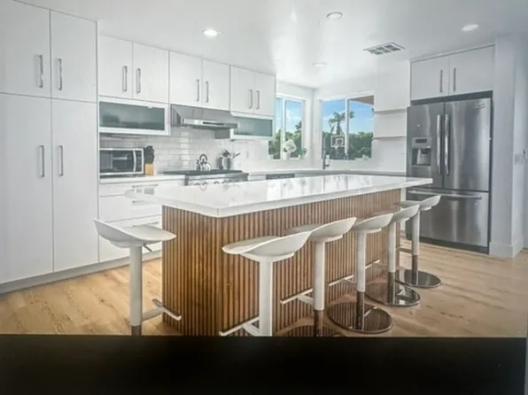 2303 E Desert Park Ave, Palm Springs, CA 92262