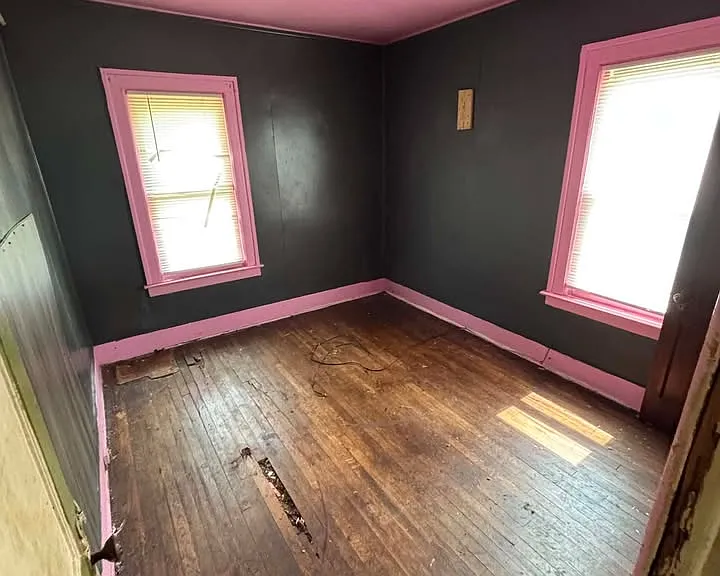 4510 Fairview St — Photo 3