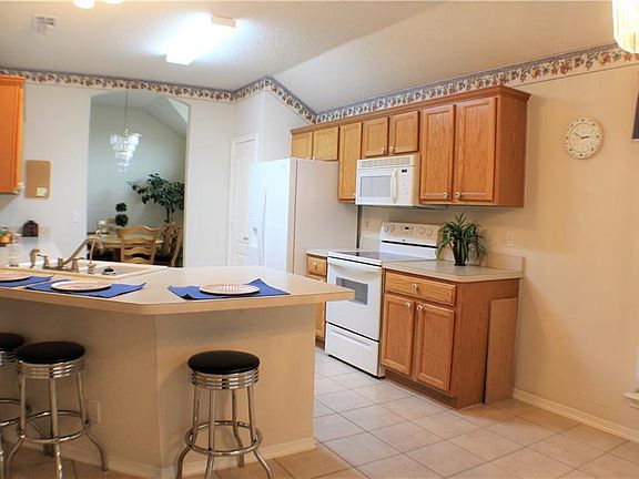 2nd image of 4601 Edenwood Dr