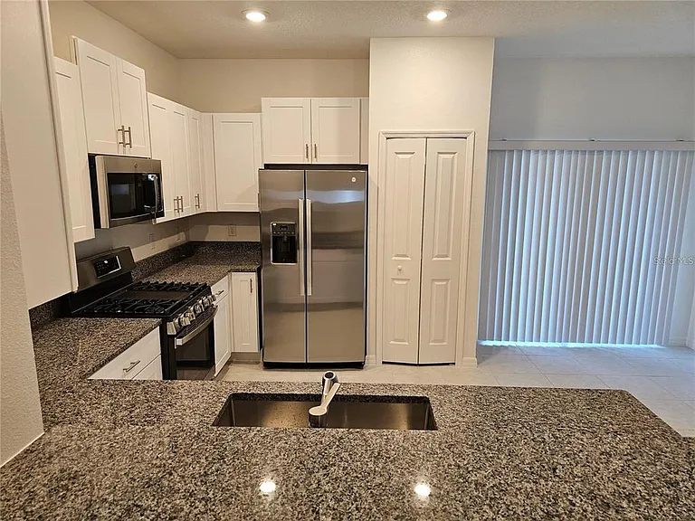 8309 Crescent Oaks Dr — Photo 11