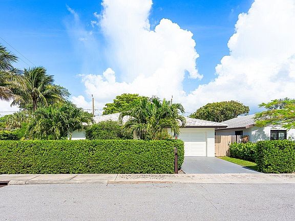 2nd image of 1701 N Ocean Breeze