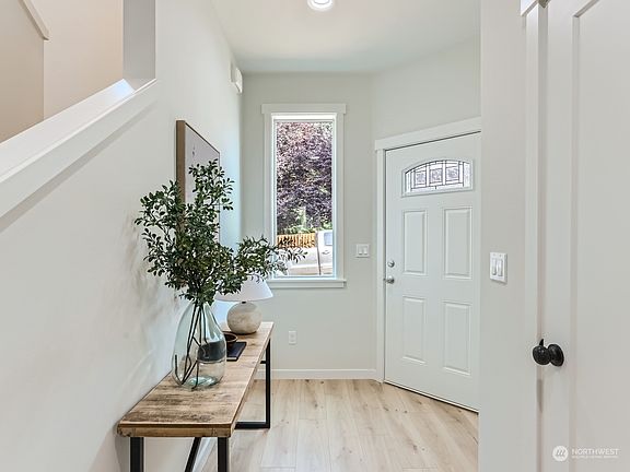 2nd image of 15928 175th Drive SE