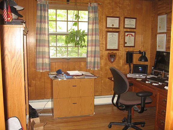 First floor den/bedroom