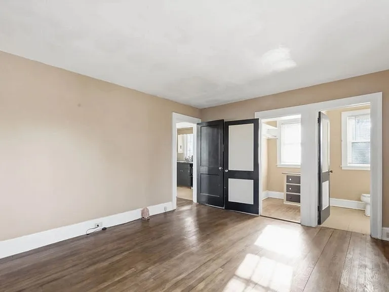 497 Commonwealth Ave #1 — Photo 2
