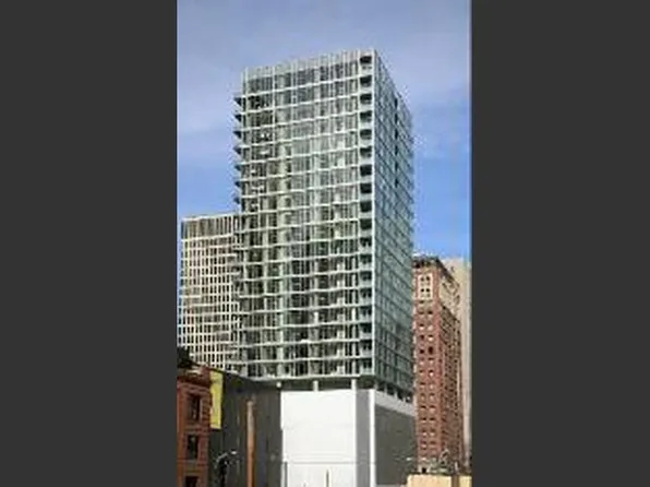 550 N Saint Clair St APT 1204, Chicago, IL 60611