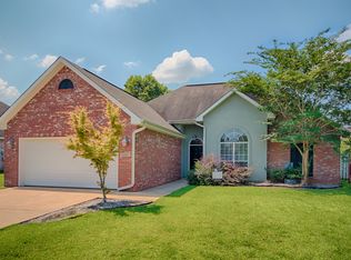 6207 Amberly Dr, Ocean Springs, MS 39564