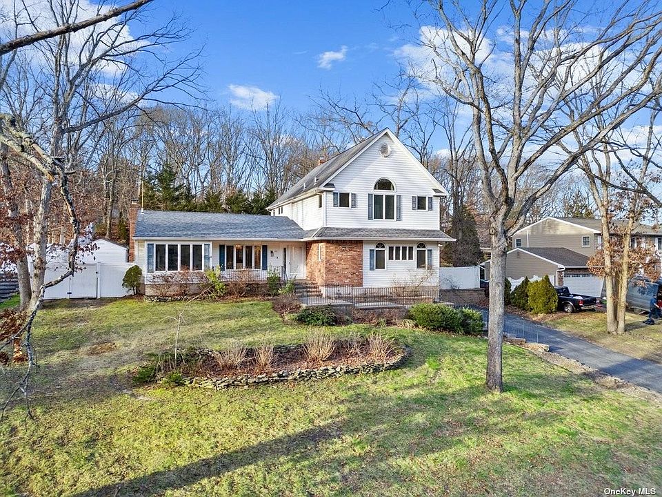 141 Washington Blvd, Commack, NY 11725 Zillow