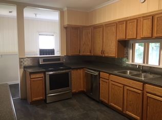115 N 1st Ave, Cleveland, MS 38732