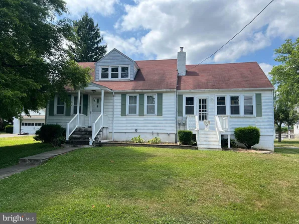 4425 Florida Ave, Newtown Square, PA 19073