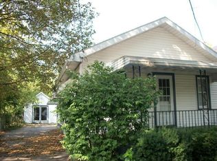 928 McQueen St, Flint, MI 48503