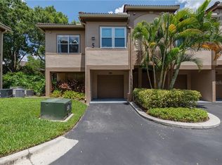 814 Normandy Trace Rd, Tampa, FL 33602