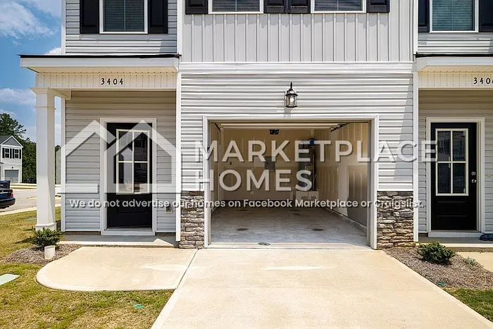 3 bed, 2.5 bath, 1740 sqft, $1,695 — Photo 3