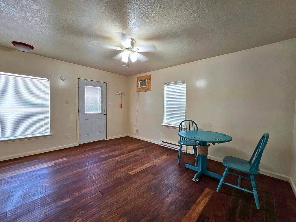 5008 E Highway 158 — Photo 3