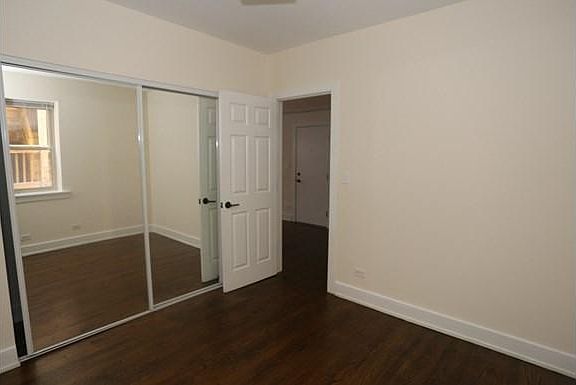 5th image of 5058 N Winchester Ave APT 1E