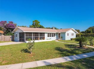 946 Strathmore Pl, Lake Wales, FL 33853