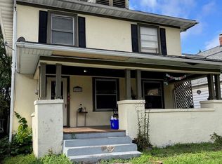 1939 S 1st St, Springfield, IL 62704