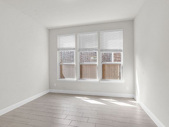 4th image of 7243 Crowell Ave