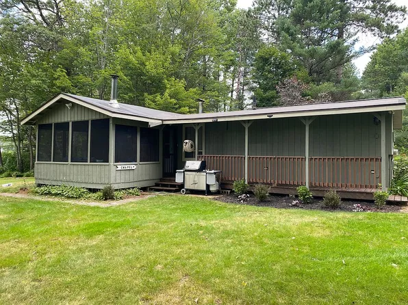 8947 Parkshore Dr, Minocqua, WI 54548