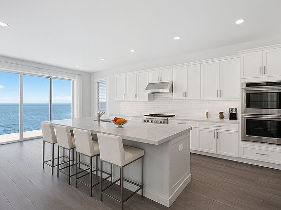 2nd image of 109 Collins Ave #105