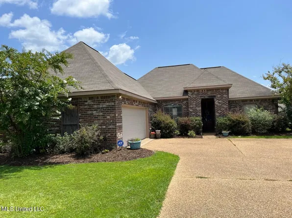 128 Woodridge Dr, Pearl, MS 39208