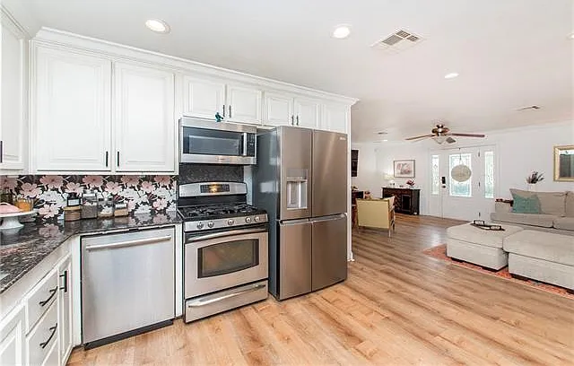 1306 W Church St — Photo 7