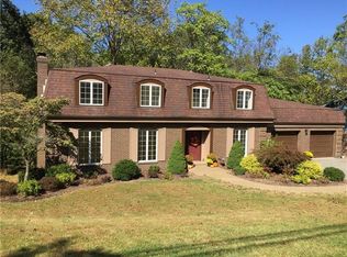 107 Scarborough Ln, Mcmurray, PA