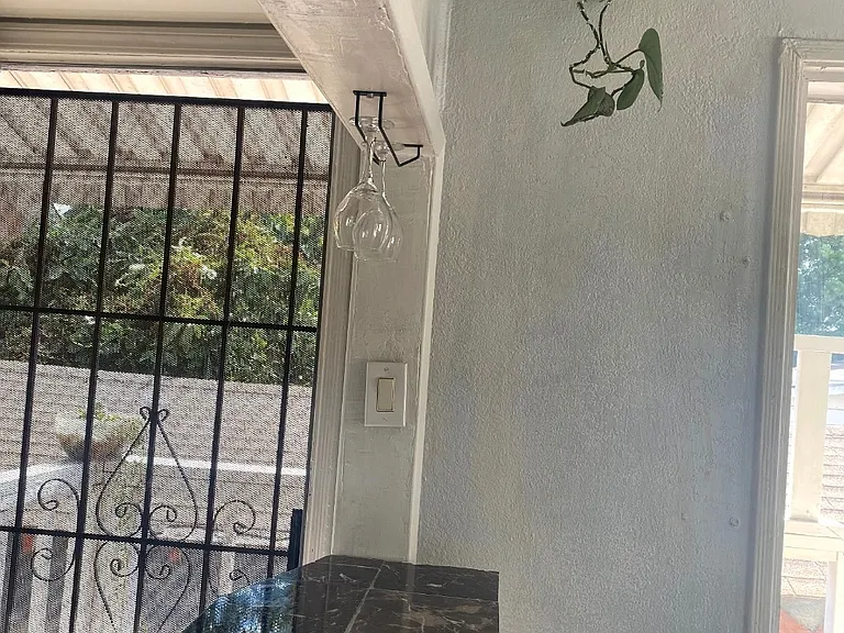 2732 Treat St — Photo 7