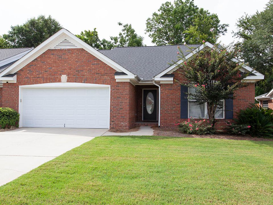 1st image of 318 Vanderbilt Dr