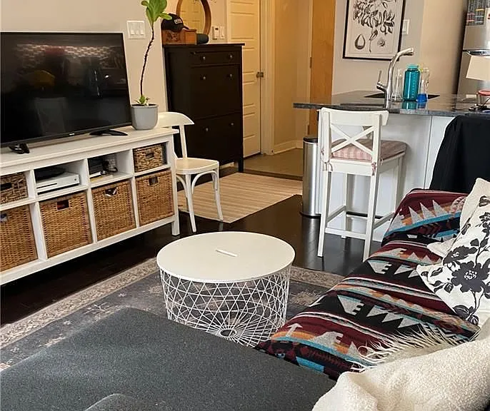 300A Lett St #503 — Photo 3