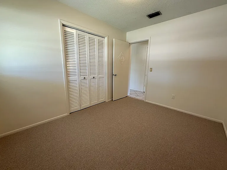 209 Phoenetia Dr — Photo 12