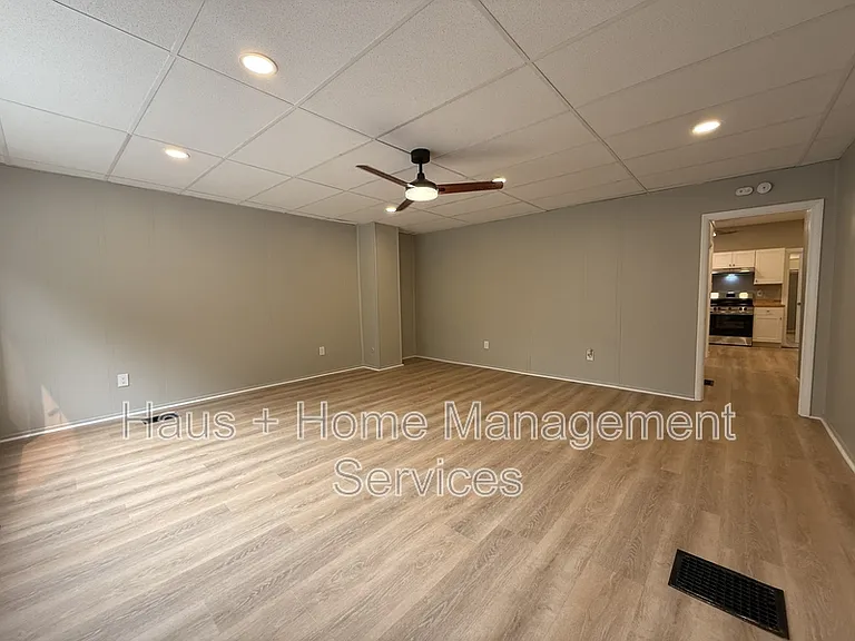 403 Wall Ave #1 — Photo 3