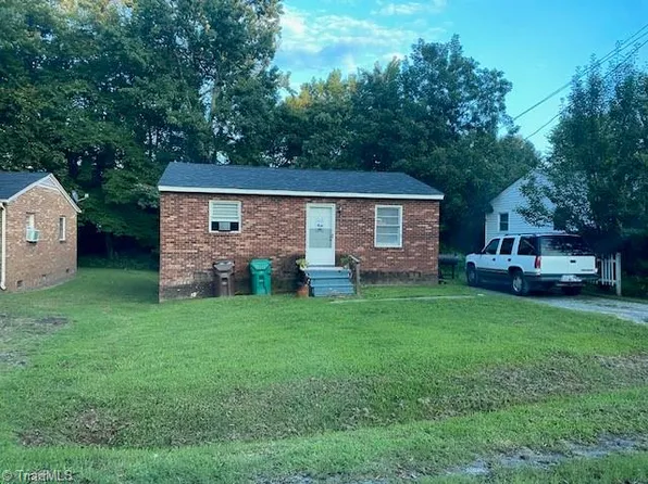 302 Avery Ave, High Point, NC 27265