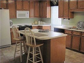 2nd image of 107 Paloma Dr
