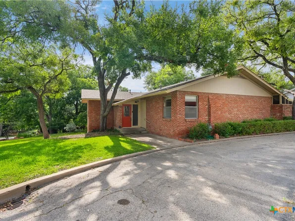 701 Live Oak St, Gatesville, TX 76528