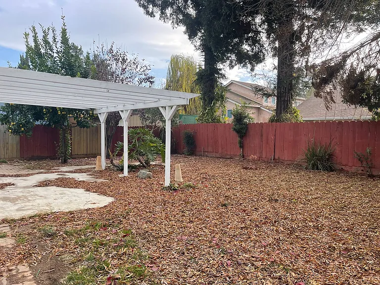 2234 Prestwick St — Photo 39