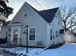 1827 N Alvin St, Appleton, WI 54911