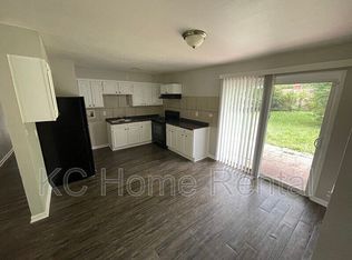 11219 Palmer Ave, Kansas City, MO 64134